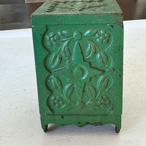 J & E Stevens Co. Cromwell Conn. Patd. 1897 Coin Bank Cast Iron Antique NO Key - Picture 4 of 10